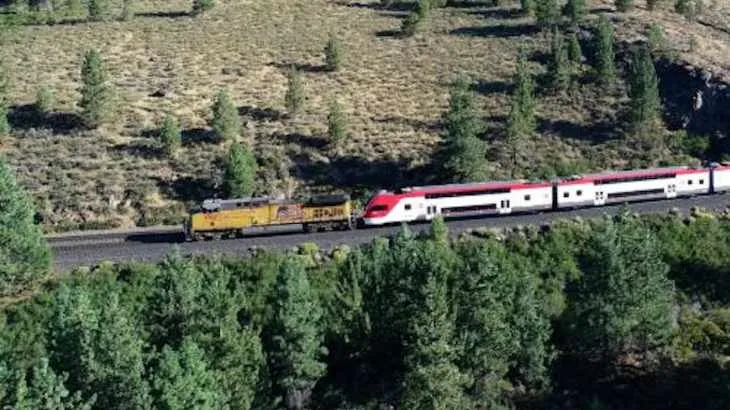 Caltrain Board adopts corridor-wide right-of-way safety strategy
