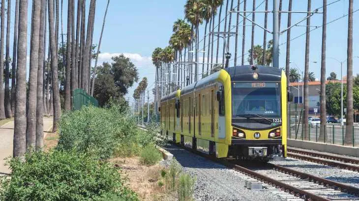 LA Metro board approves $9.7-billion budget for the FY27